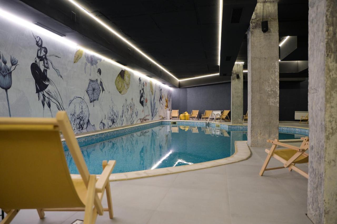 Flora Hotel - Apartments 보로베츠 외부 사진