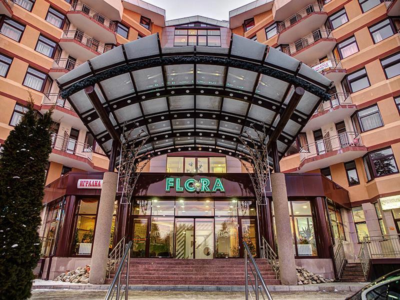 Flora Hotel - Apartments 보로베츠 외부 사진